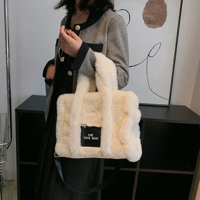 Sac en fausse fourrure