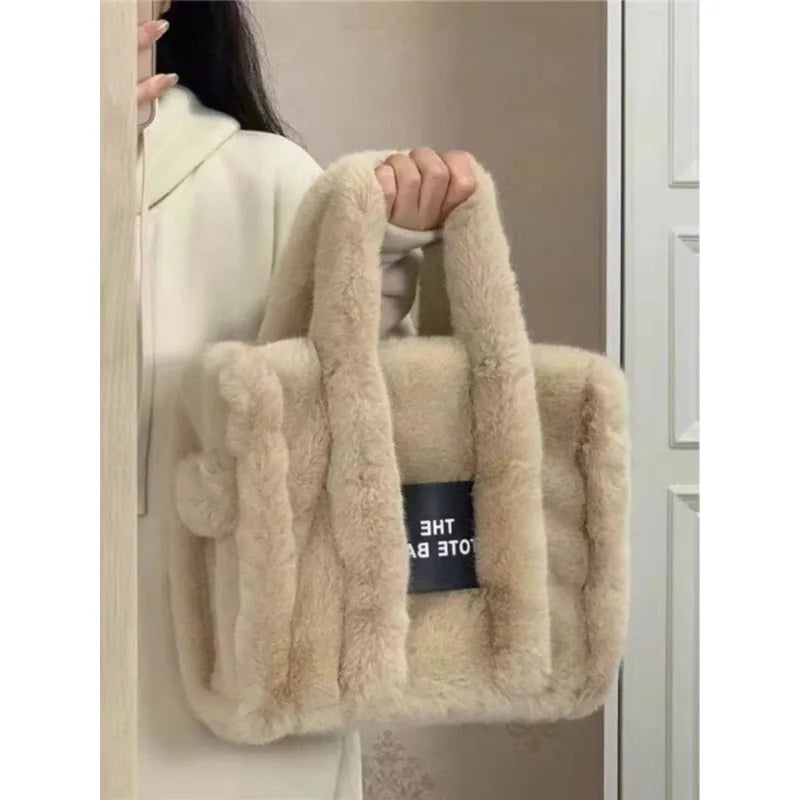 Sac en fausse fourrure